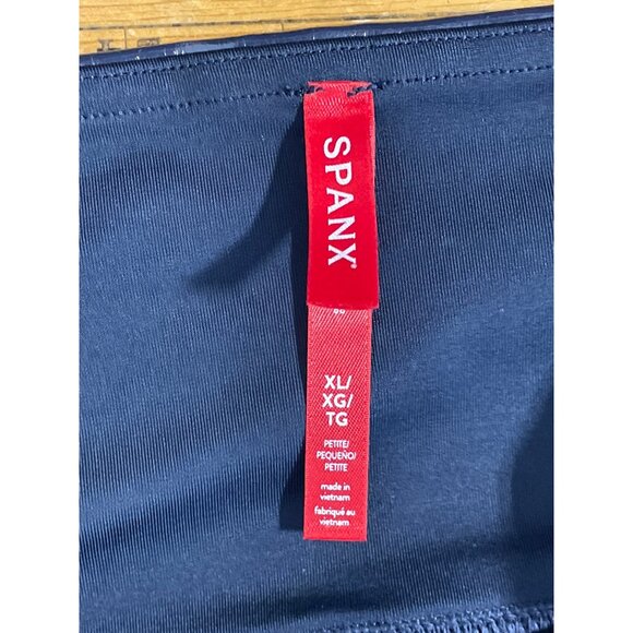 Spanx Leggings Size XL Petite Faux Patent Leather Glossy Pull On Navy Shiny NEW - Picture 5 of 10